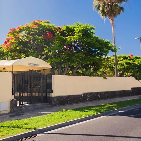 埃尔科尔蒂霍公寓 * 美洲海滩