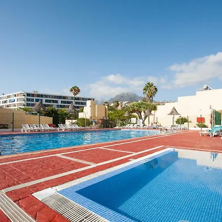 埃尔科尔蒂霍公寓 公寓 *